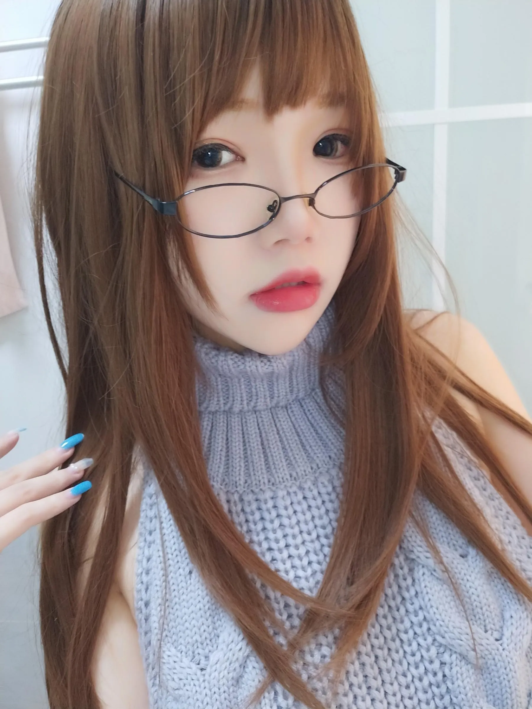 雪晴Astra – 自撮Vol.23 黑丝漏背毛衣[23] [42P]插图